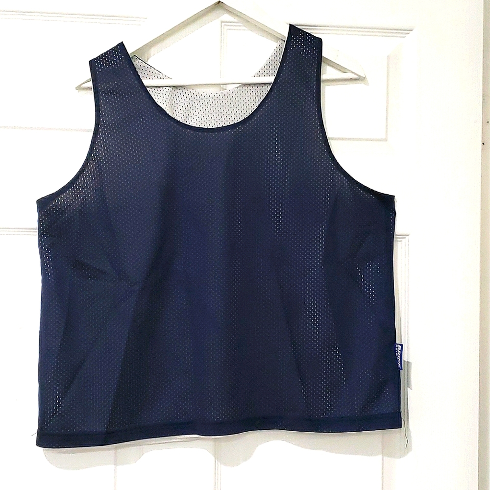 5/$25 Tank top - Picture 4 of 4